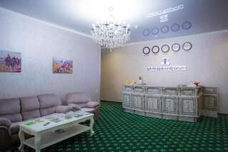 Отель Boutique Hotel Tomiris Нур-Султан Бюджетный двухместный номер с 2 отдельными кроватями-1